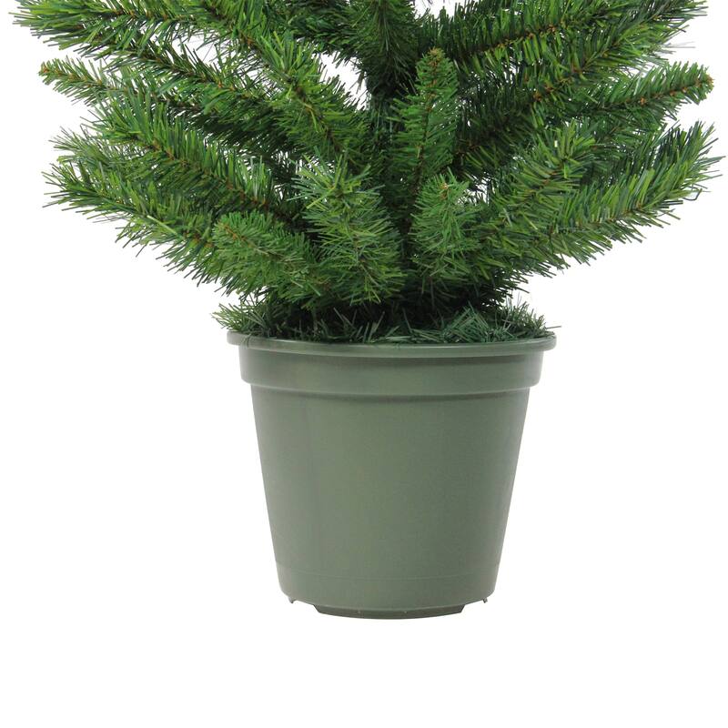 4' Potted Norway Spruce Medium Artificial Christmas Tree - Unlit - 4 Foot