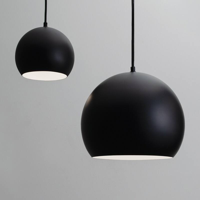 Carson Carrington Tiggeby 8-inch Black Pendant