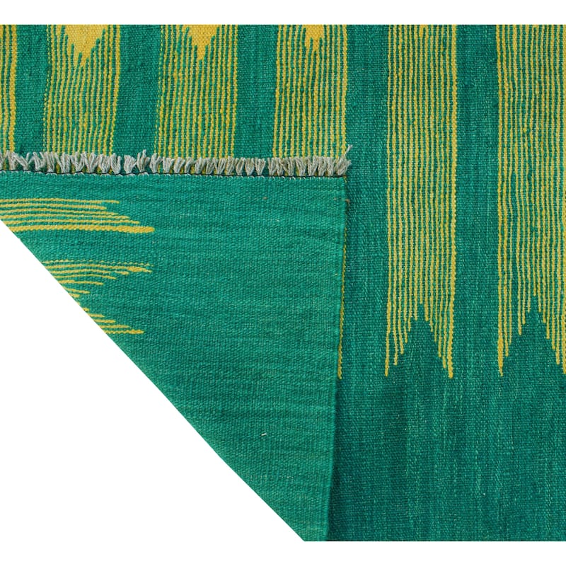Modern Flatweave Aubriell Green/Gold Rug - 5'8" x 7'8"