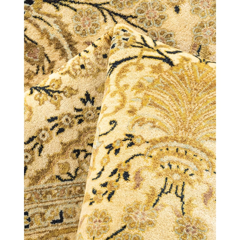 Overton Handknotted Wool Traditional Oriental Ivory Area Rug - 6' x 9'