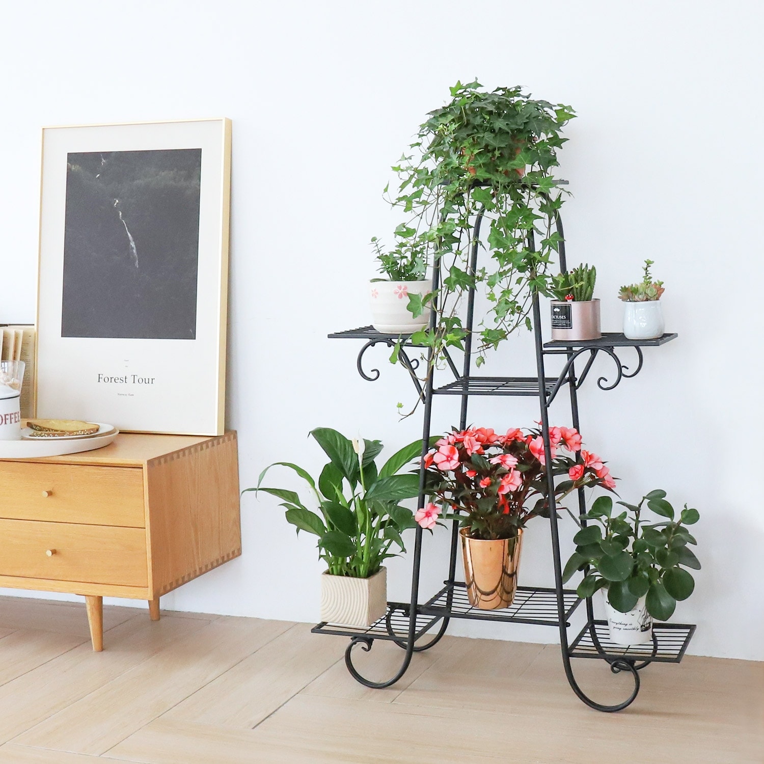 https://ak1.ostkcdn.com/images/products/is/images/direct/7e3a916f0061732d8b12acab1a93f3b37c784bb9/6-Tier-Metal-Shelves-Flower-Pot-Plant-Stand-Display-Indoor-Outdoor.jpg