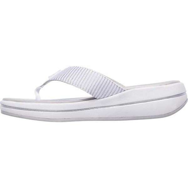 skechers upgrades sailin