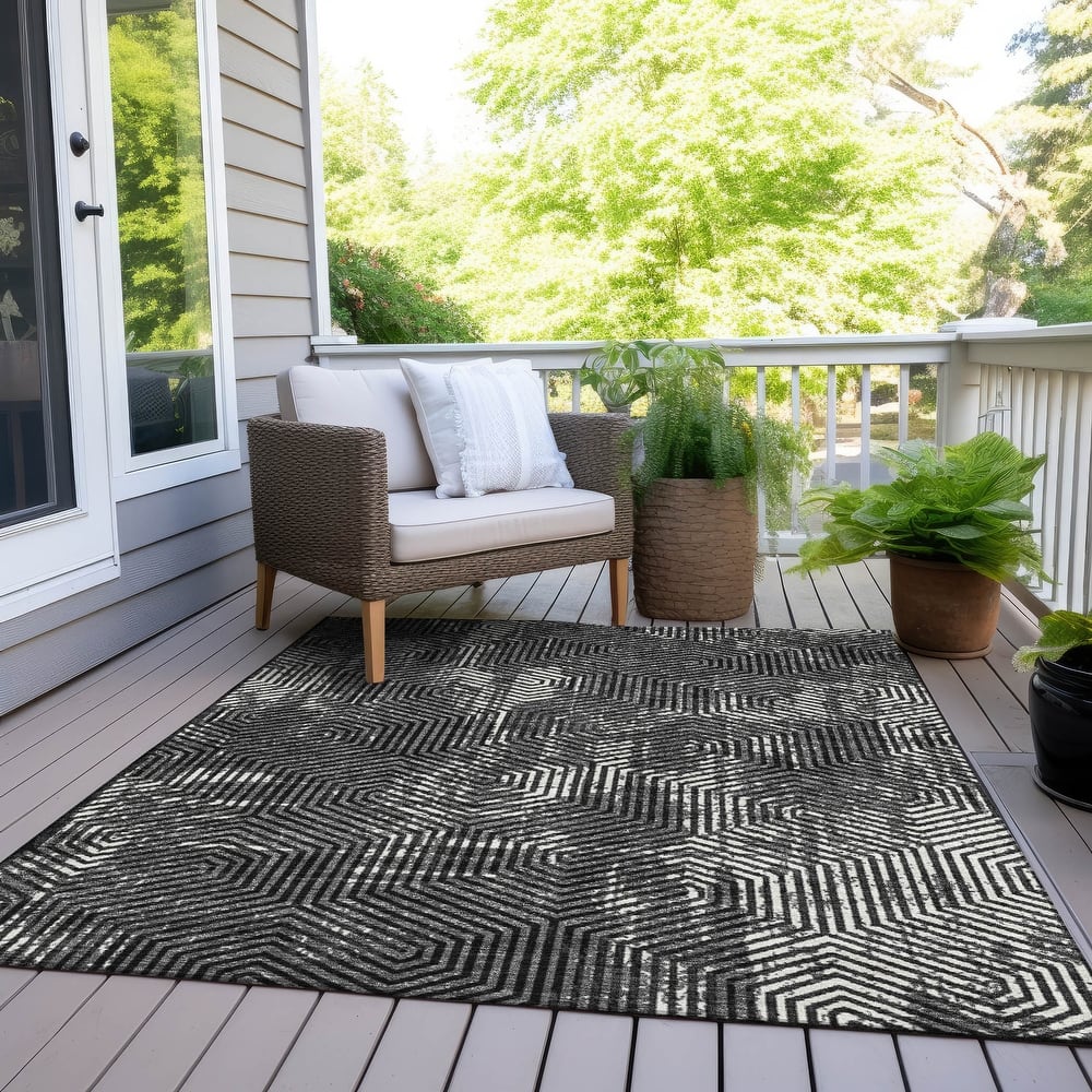 Machine Washable Indoor/ Outdoor Chantille Contemporary Maze Rug