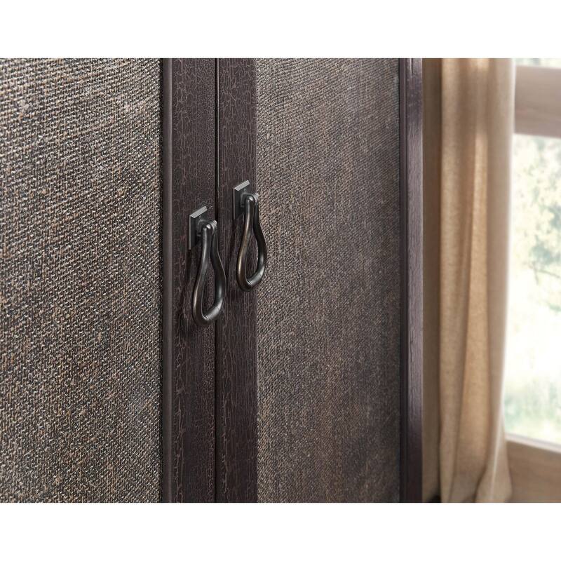 Big Sky Small Wardrobe