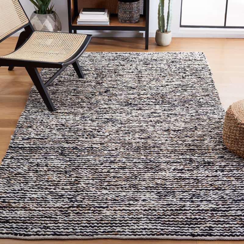 SAFAVIEH Handmade Natura Mayke Wool & Cotton Rug - 4' x 6' - Black/Ivory - Rectangle