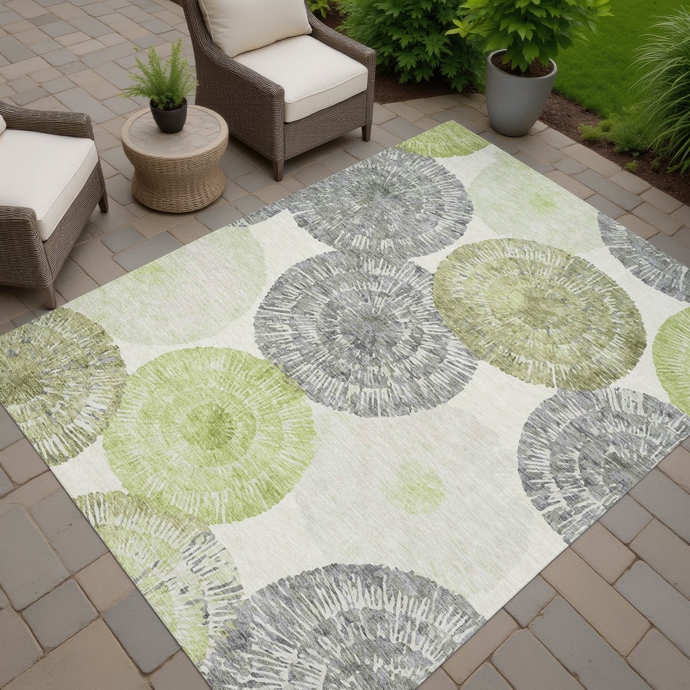 Machine Washable Indoor/ Outdoor Contemporary Devaughn Chantille Rug