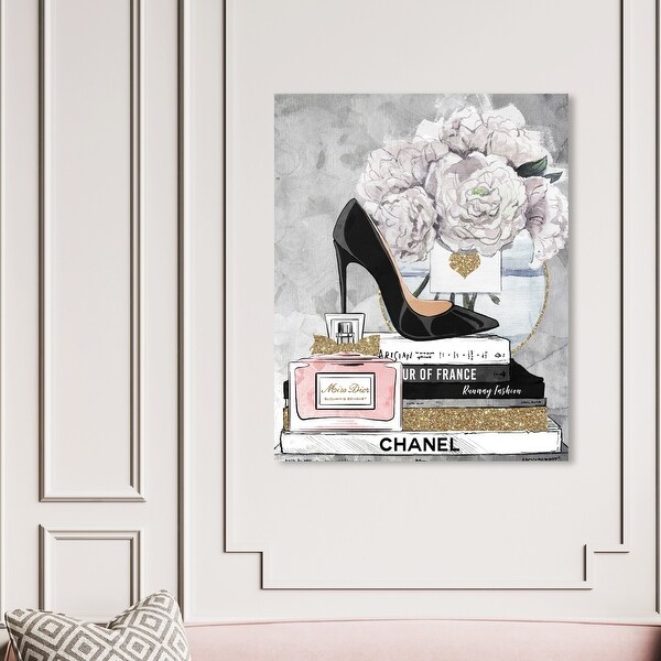 Oliver Gal Fashion and Glam Wall Art Canvas Prints 'Blooming Books