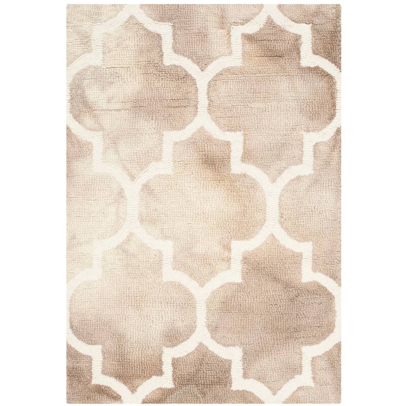 SAFAVIEH Dip Dye Anasthasie Hand-tufted Wool Geometric Area Rug - 2' x 3' - Beige/Ivory