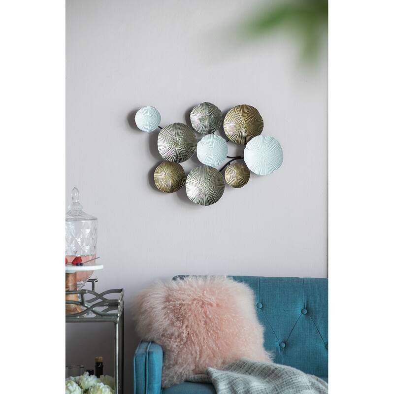 24.5" x 18" Contemporary Metal Wall Decor Accent