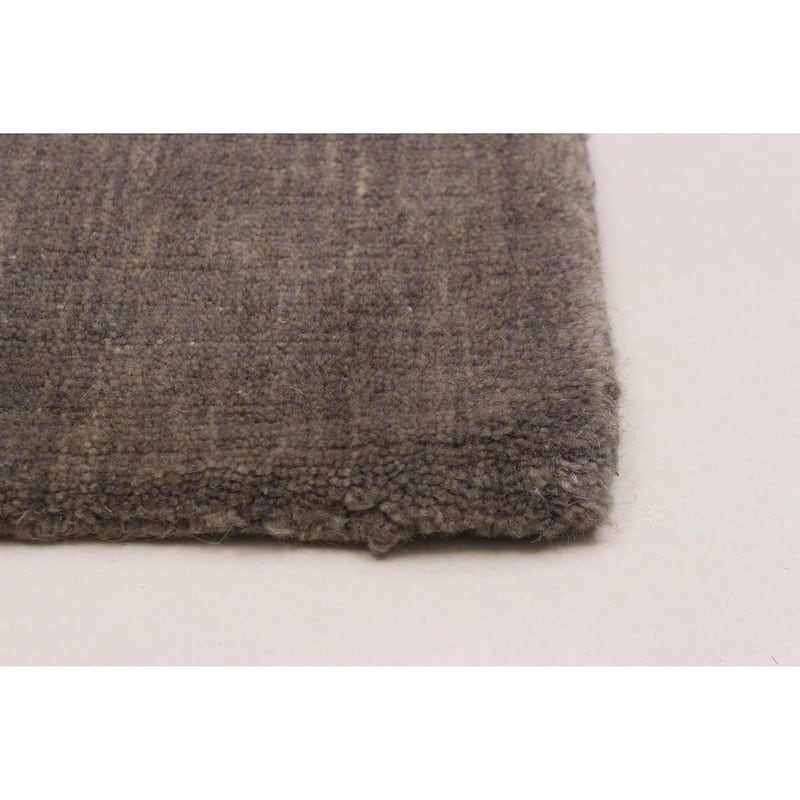 Kashkuli Gabbeh Grey Rug 5'8" x 8'0" - 5'8 x 8'0
