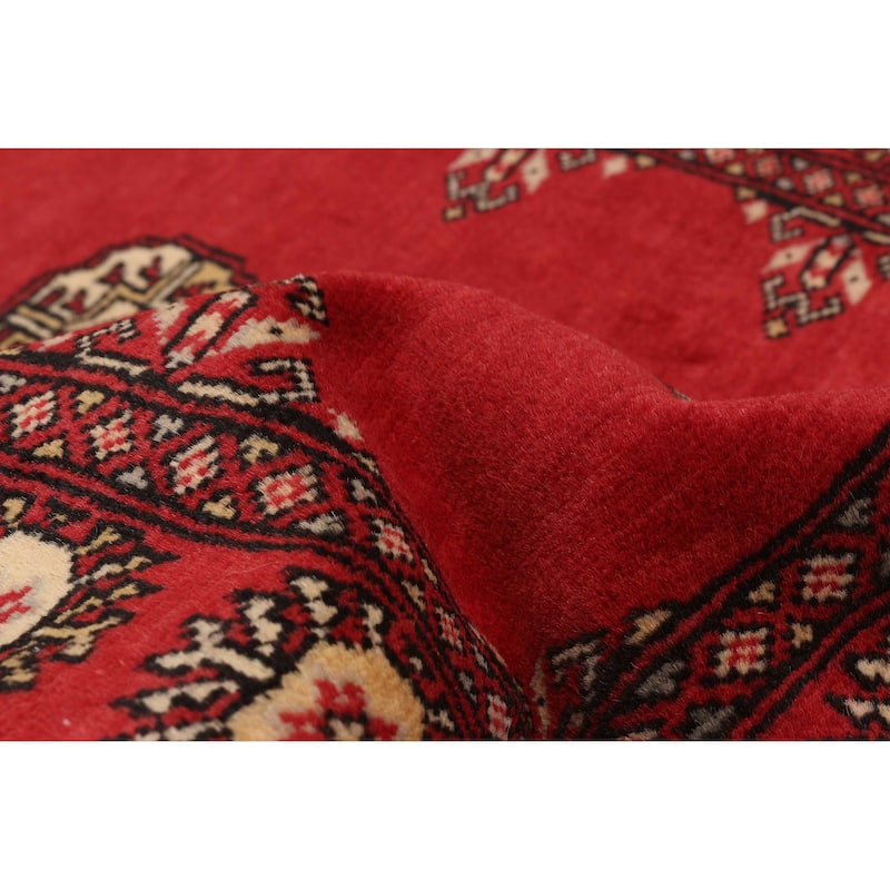 ECARPETGALLERY Hand-knotted Peshawar Bokhara Red Wool Rug - 2'6 x 6'7