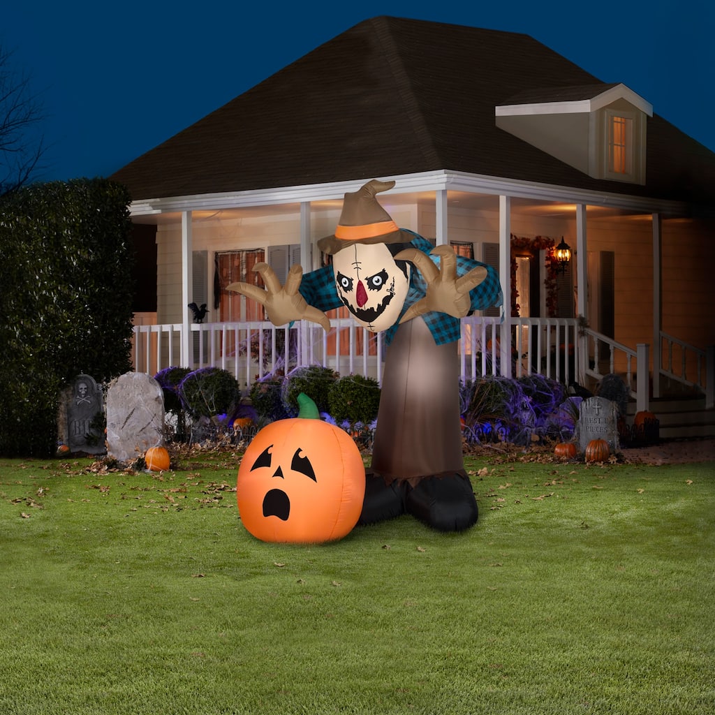 Gemmy Giant Animated Halloween Inflatable Scarecrow, 7.5 ft Tall