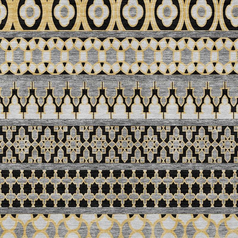 HomeRoots Quatrefoil Transitional Rectangle Outdoor Rug