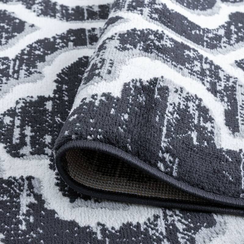 Wyman Farmhouse Geometric Indoor Area Rug