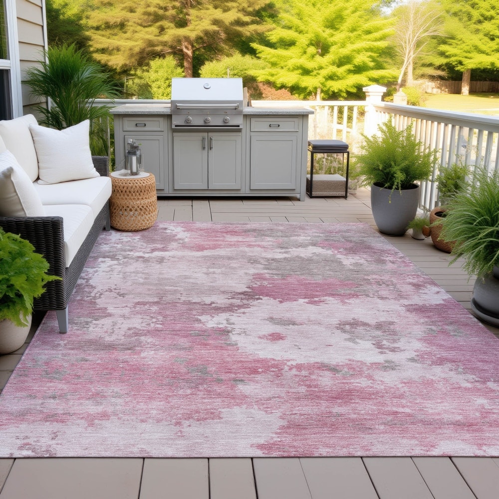 Machine Washable Indoor/Outdoor Abstract Blend Chantille Rug