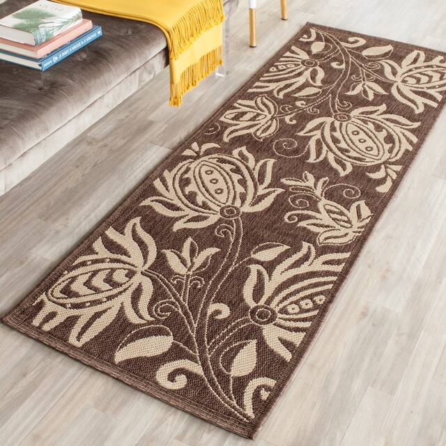 SAFAVIEH Courtyard Leatrice Indoor/ Outdoor Patio Backyard Rug - 2'3" x 6'7" Runner - Chocolate/Natural