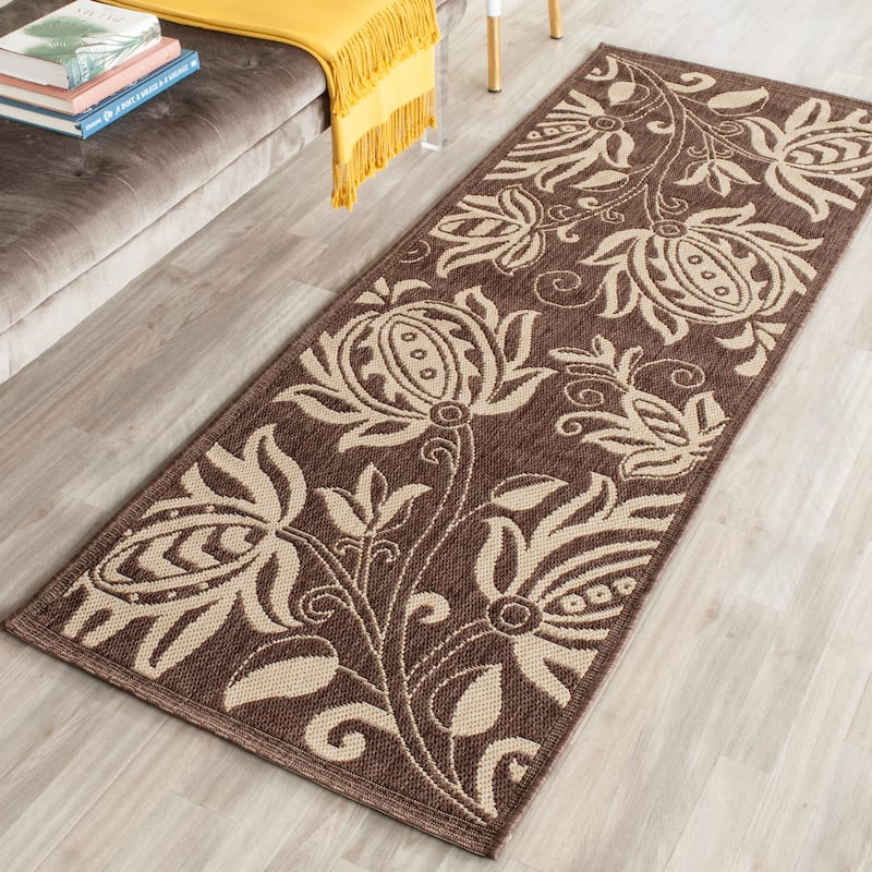 SAFAVIEH Courtyard Leatrice Indoor/ Outdoor Patio Backyard Rug - 2'3" x 12' Runner - Chocolate/Natural