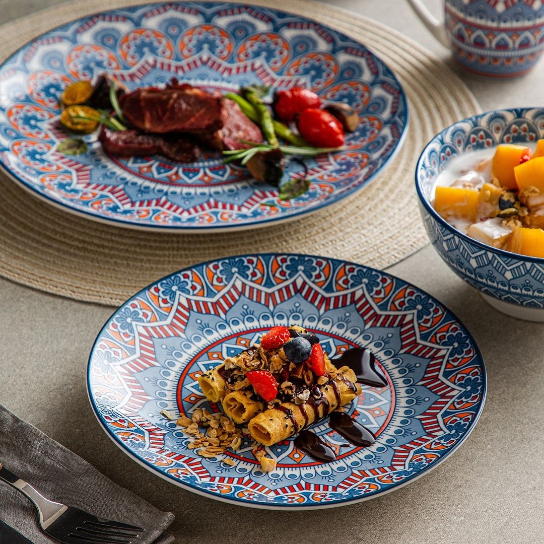 Bohemian dinnerware top