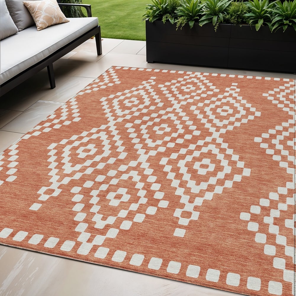 HomeRoots Geometric Transitional Rectangle Outdoor Rug