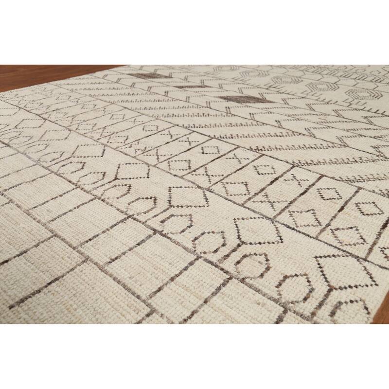 Beige / Ivory Moroccan Style Area Rug Handmade Wool Carpet - 6'8"x 11'0"