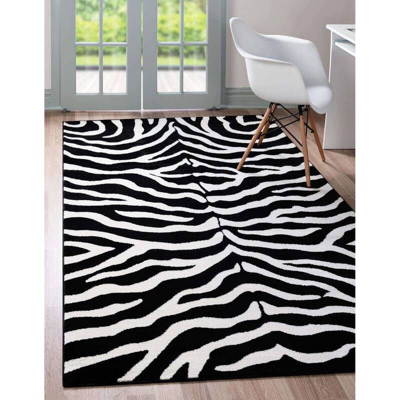 Animal Inspirations Azad Collection Area Rug - 6'x9' - Black