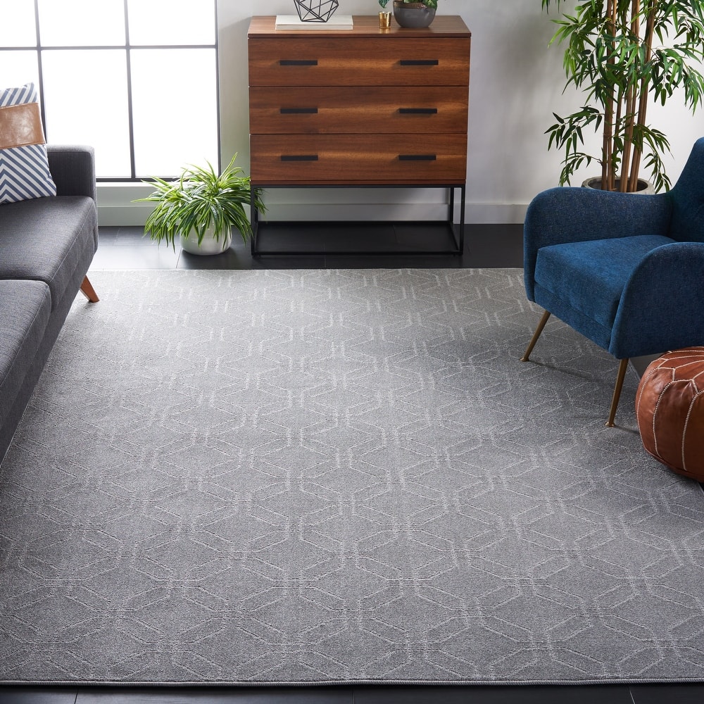 SAFAVIEH Plain and Solid Chestina Geometric Rug