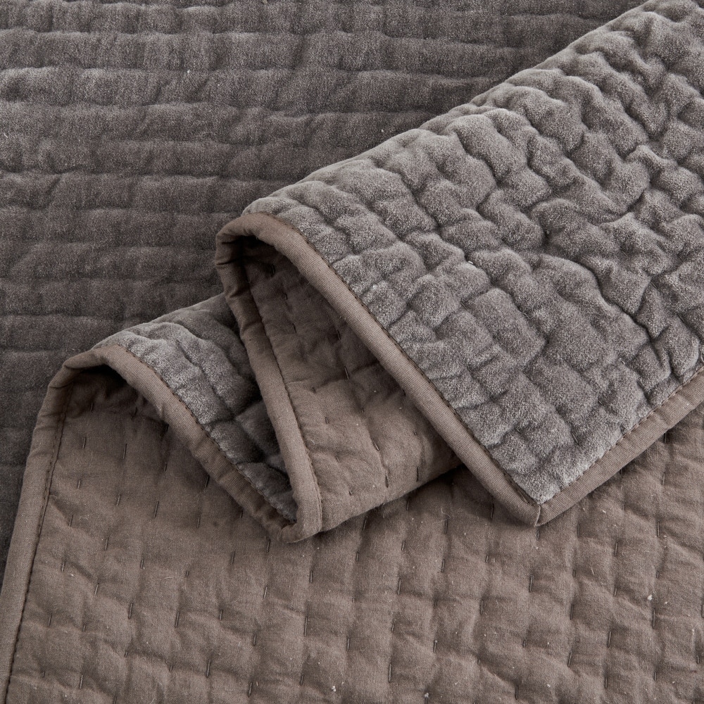 Tamara Cotton Velvet Quilt Set