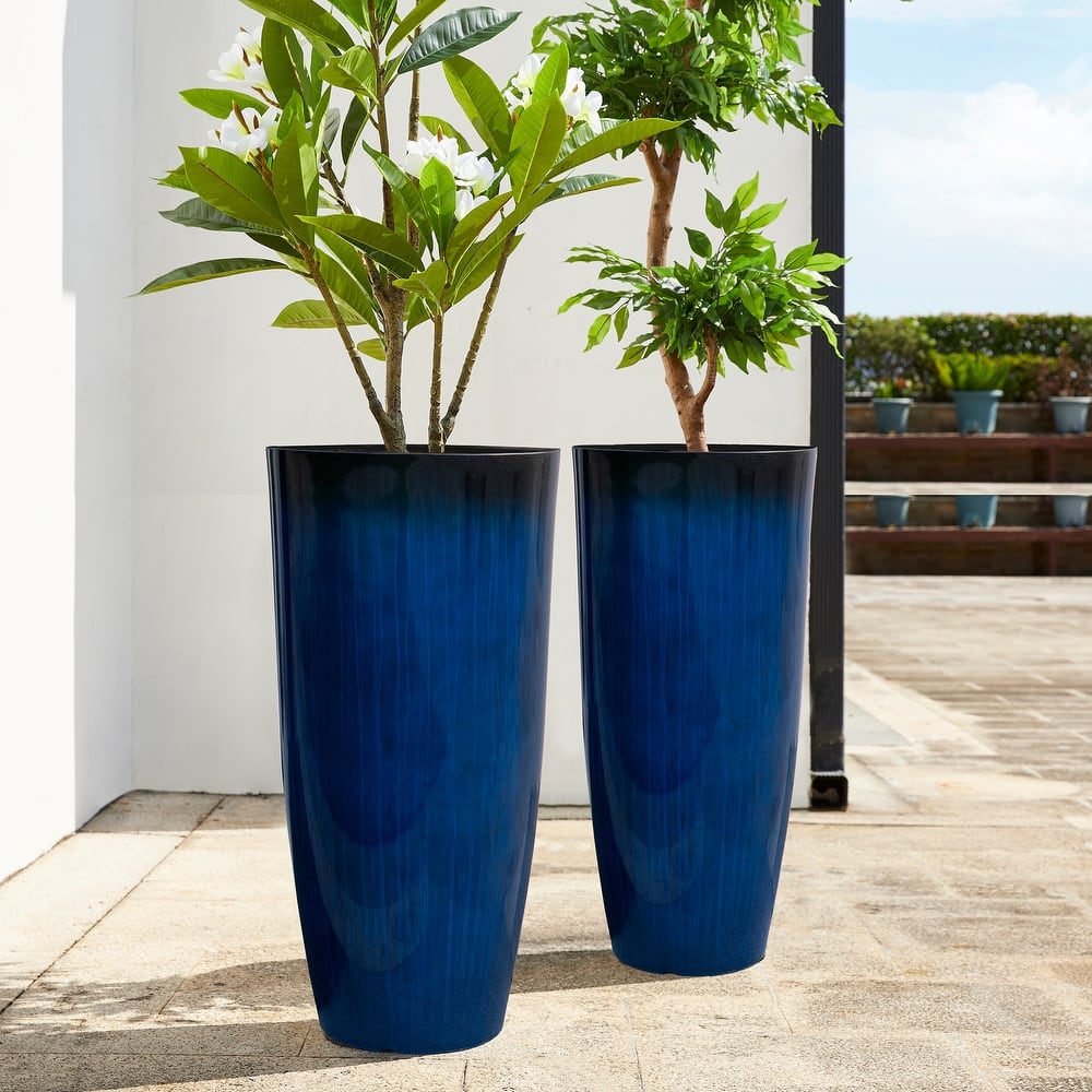 Glitzhome 30"H Set of 2 Oversized Gradient Cobalt Blue/Turquoise/Red Tall Plastic Planter