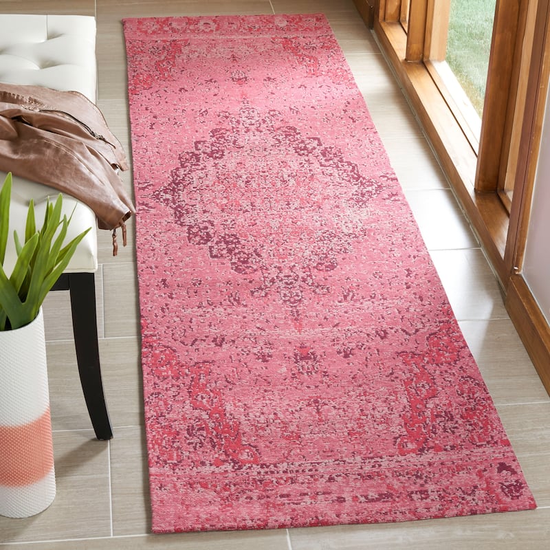 SAFAVIEH Classic Vintage Boho Gerit Oriental Cotton Rug - 2'3" x 8' Runner - Fuchsia
