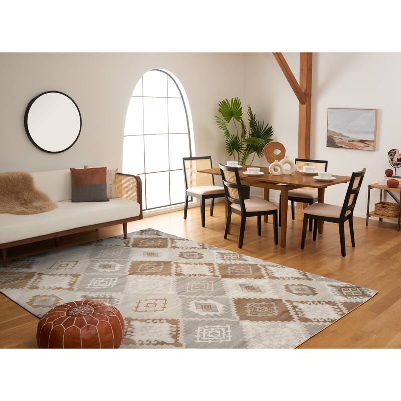 SAFAVIEH Vintage Distressed Boho Zella Oriental Rug
