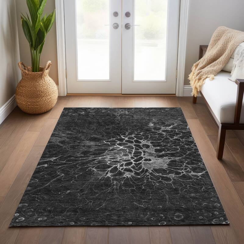 Machine Washable Indoor/ Outdoor Chantille Modern Floral Rug