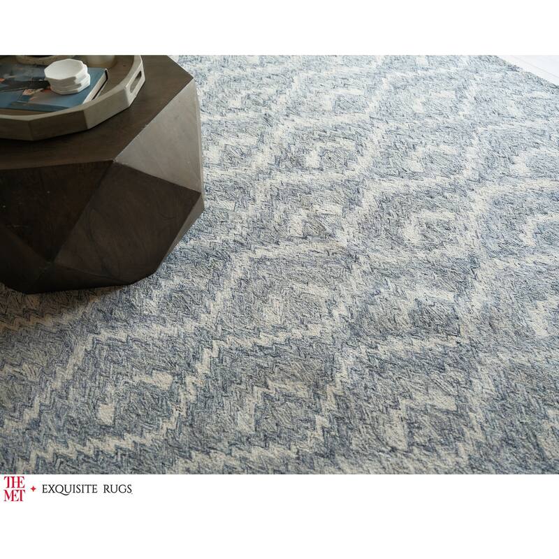 The Met X Exquisite Rugs Bargello Light Blue Area Rug