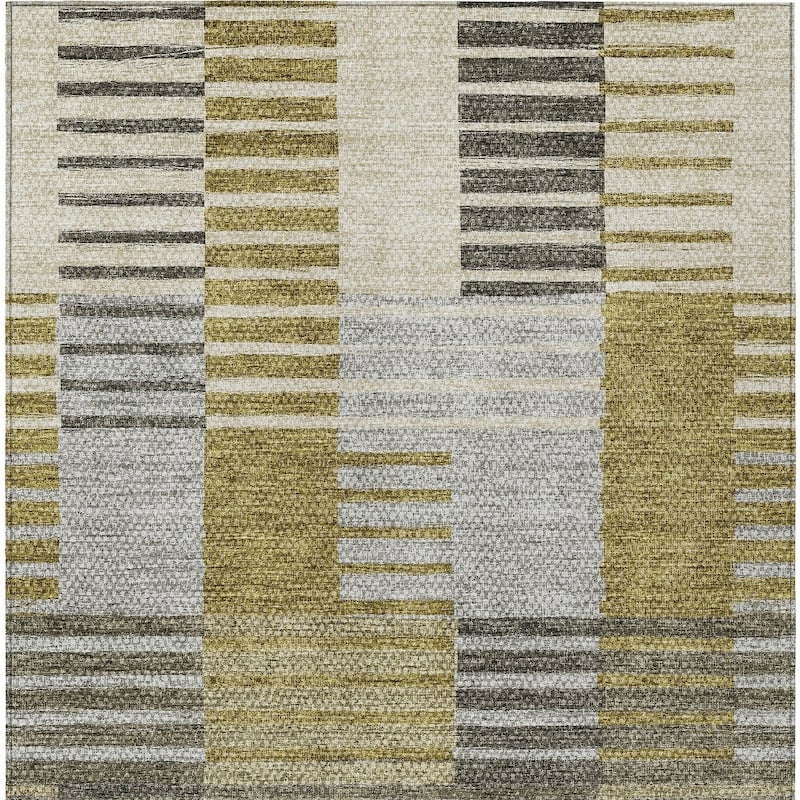 HomeRoots Striped Transitional Rectangle Outdoor Rug