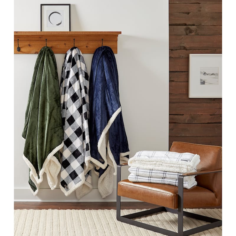 Eddie Bauer Printed Ultra Soft Plush/Sherpa Reversible Blanket