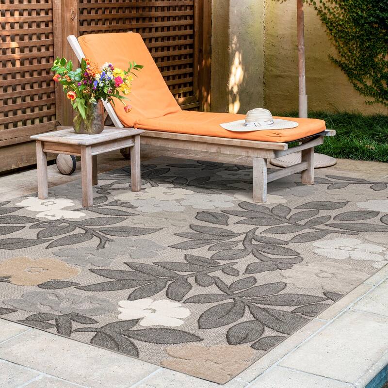 Origin Coastal Floral Indoor/Outdoor Area Rug - 7'11'' x 10'3'' - Beige/Gray