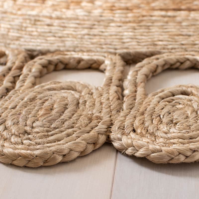 SAFAVIEH Handmade Natural Fiber Radomila Casual Jute Rug - Natural - 5' Round
