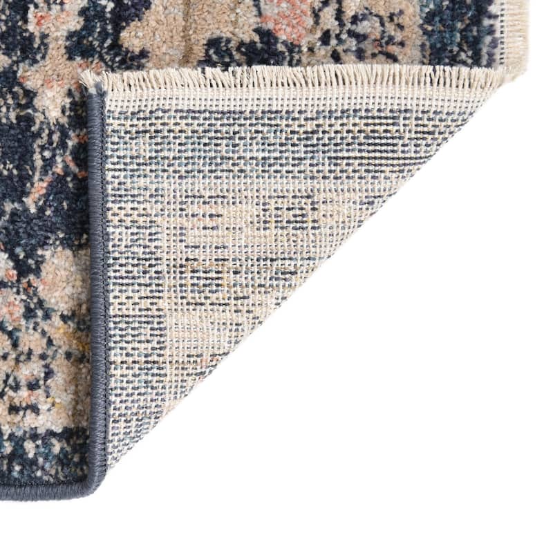 Traditional Nixa Collection Area Rug