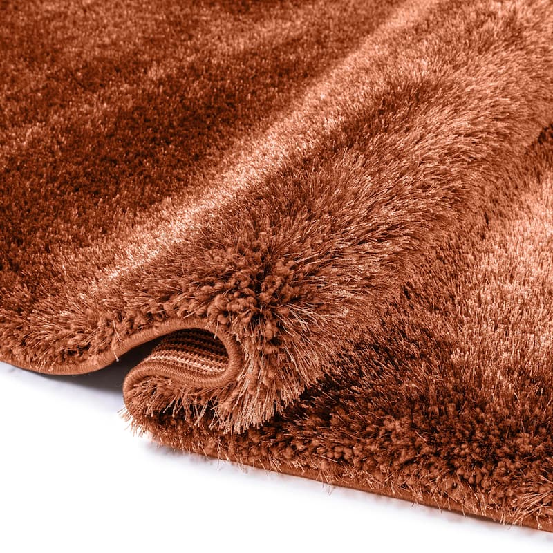 Well Woven Feather Liza Solid Shag Area Rug