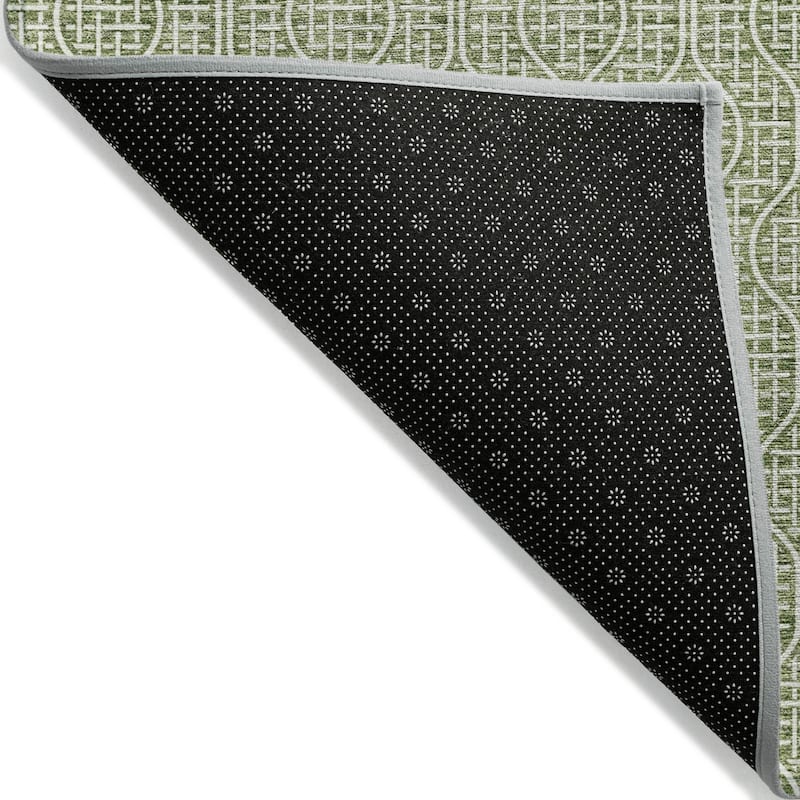 Machine Washable Indoor/ Outdoor Chantille Criss Cross Geo Rug