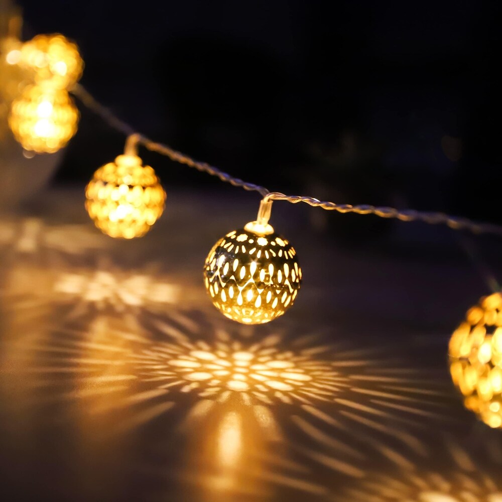 https://ak1.ostkcdn.com/images/products/is/images/direct/7eb9566f865d33d80651b2f492f27c18f920b23e/String-Lights-Plug-in-LED-Globe-String-Lights---2-Pack.jpg
