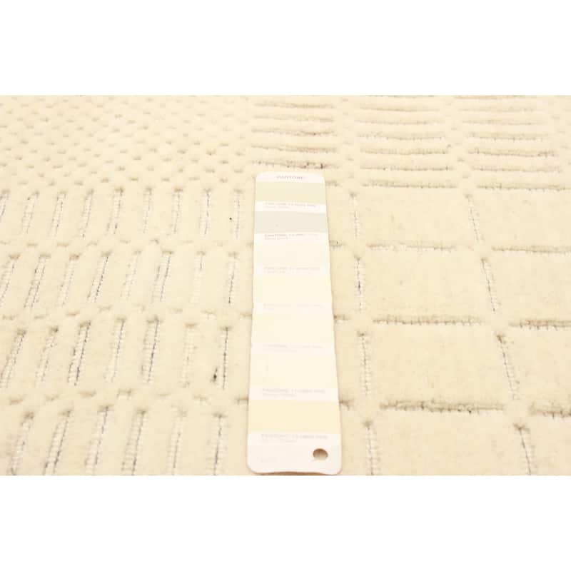 Kashkuli Gabbeh Cream Rug 5'4" x 5'2" - 5'4 x 5'2