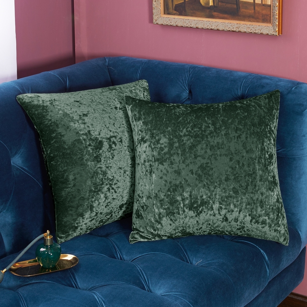 Dark green hot sale velvet pillow