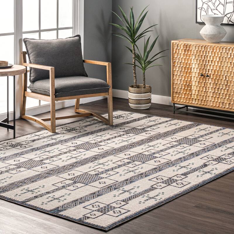 Nuloom Erika Transitional Tribal Area Rug - 5' x 8' - Grey - Rectangle