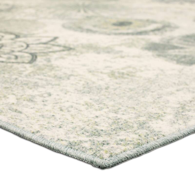 Mohawk Home Alexa Floral Medallion Area Rug
