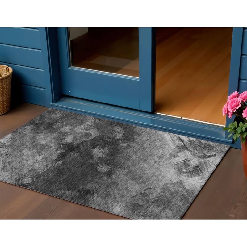 HomeRoots Abstract Transitional Rectangle Outdoor Rug - 3' x 5'