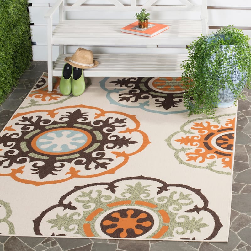 SAFAVIEH Veranda Miseta Indoor/ Outdoor Waterproof Patio Backyard Rug - 5'3" x 7'7" - Cream/Terracotta