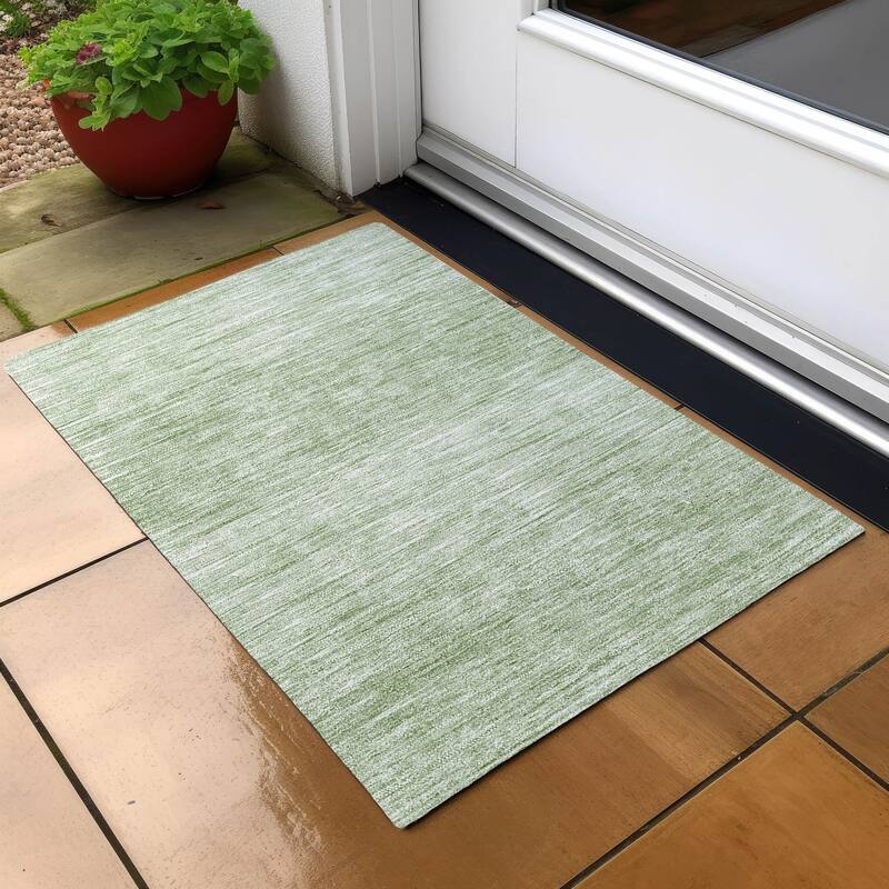 Machine Washable Indoor/ Outdoor Chantille Ombre Stripes Rug - Aloe - 1'8" x 2'6"