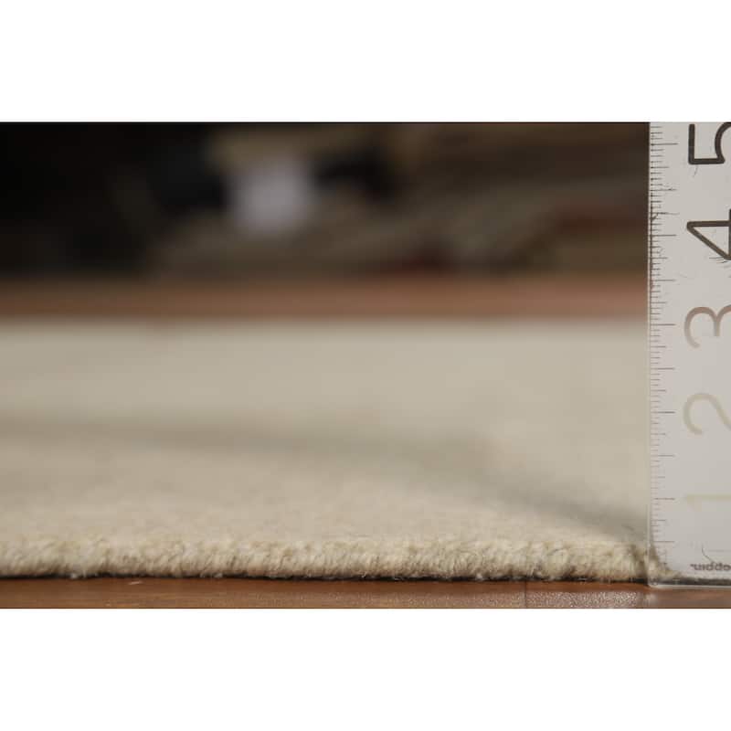 Hand Knotted Oriental 100% Wool Carpet Tribal Tribal Beige & Ivories Gabbeh Area Rug - 7' 4'' X 5' 2''