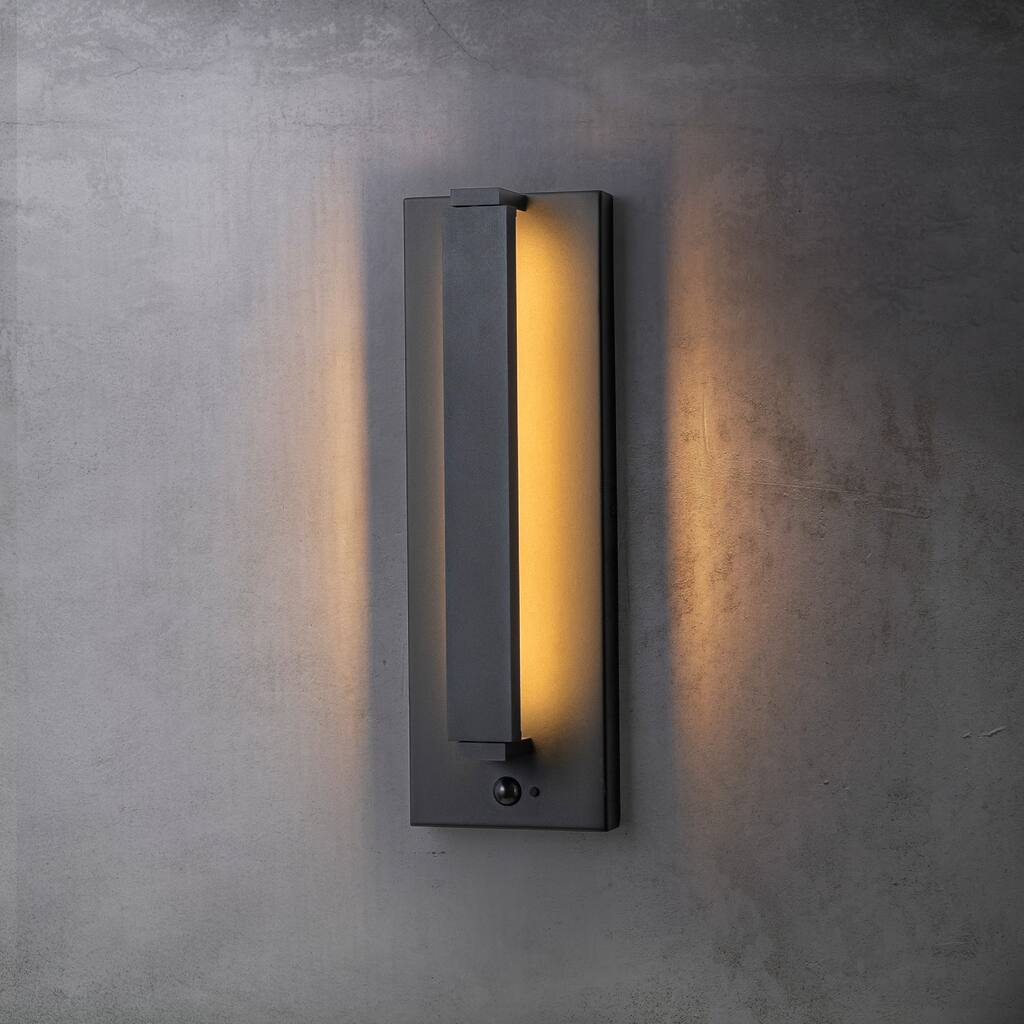 CraftHome Modern Motion Sensor Outdoor Wall Light Integrated LED Wall Sconce Matte Black Iron Exterior Light Fixture