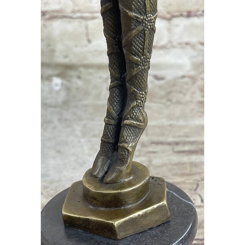 Signed~Chiparus~Alluring Woman In Seductive Pose Bronze Sculpture Statue Figure